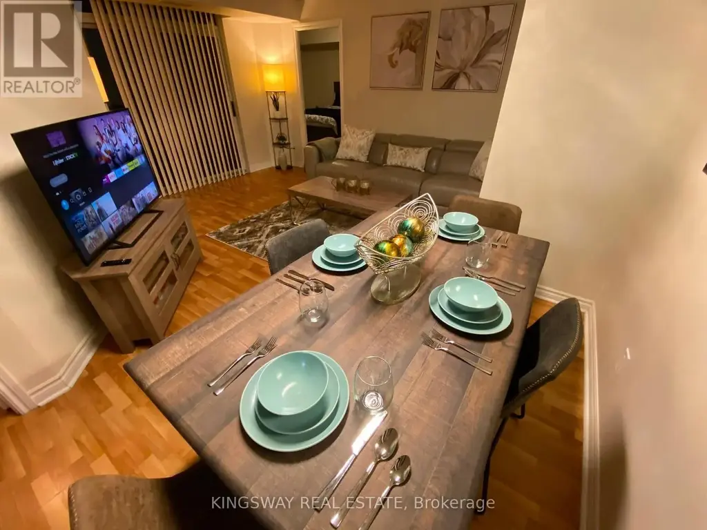 2730 - 3888 Duke Of York Boulevard, Mississauga (City Centre)